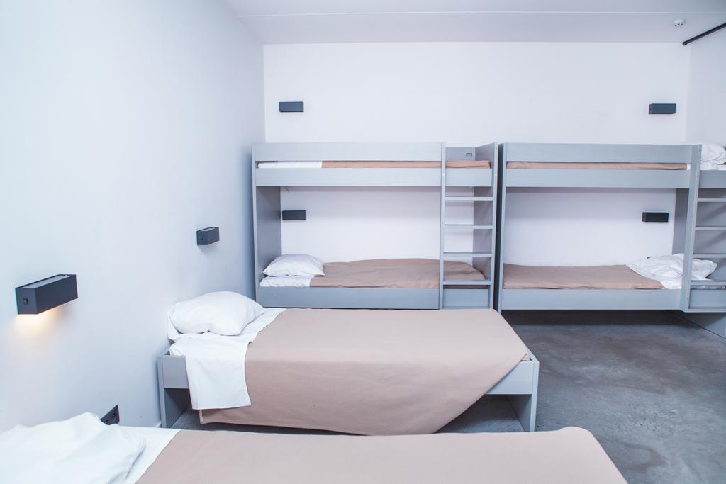 Antwerp Central Youth Hostel Room photo