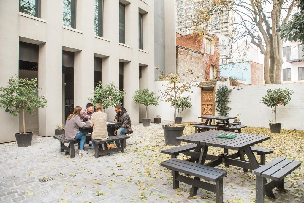 Antwerp Central Youth Hostel Exterior photo