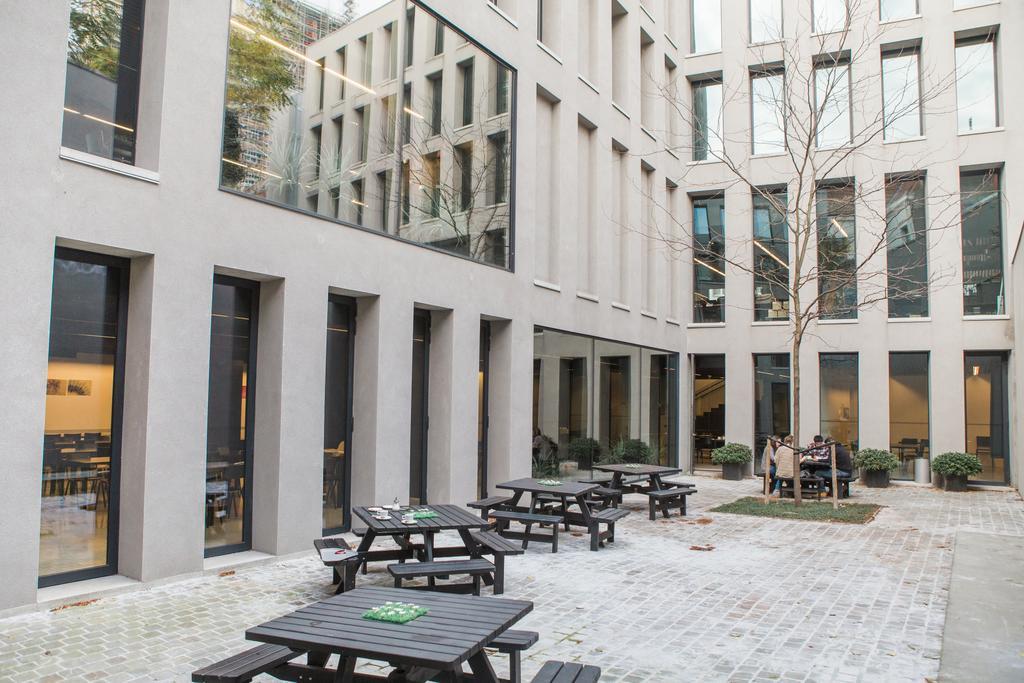 Antwerp Central Youth Hostel Exterior photo